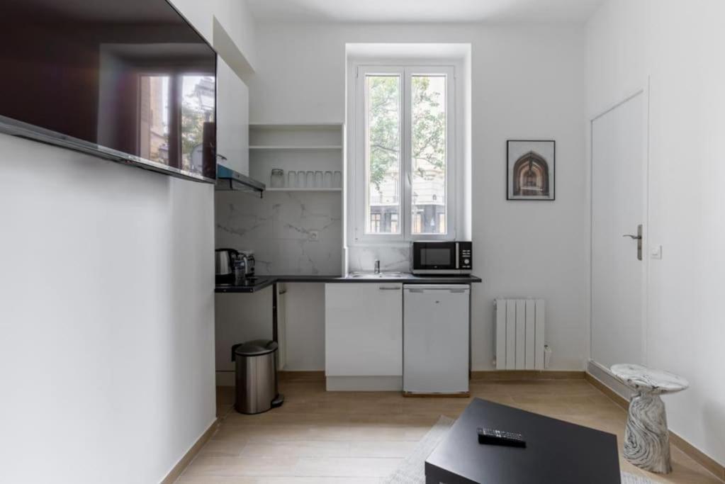 Montbrunalesia II Cosy Studio 2P Paris Exterior photo